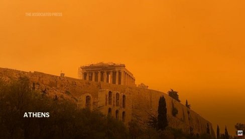 NEVEROVATAN PRIZOR ŠOKIRAO GRAĐANE ATINE: Pogledajte kako izgleda kada afrička kiša stigne u Grčku (VIDEO)