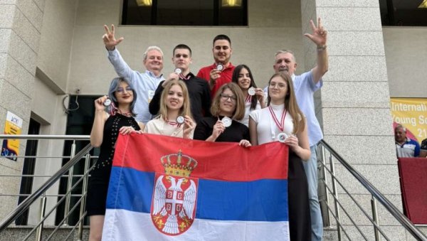 ТЕСЛИНА ДЕЦА ДОНЕЛА СРБИЈИ ЈОШ СЕДАМ МЕДАЉА: Велики успех полазника Центра за таленте на такмичењу младих научника у Турској ТЕСЛИНА ДЕЦА ДОНЕЛА СРБИЈИ ЈОШ СЕДАМ МЕДАЉА: Велики успех полазника Центра за таленте на такмичењу младих научника у Турској