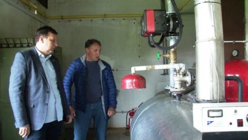 GAS ZAMENIO LOŽ ULJE: Radovi u školi kod Despotovca GAS ZAMENIO LOŽ ULJE: Radovi u školi kod Despotovca