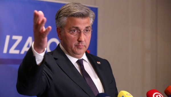 ЕВРОПА ТРАЖИ ИДЕАЛНОГ ПРЕГОВАРАЧА: Пленковић може у име ЕУ преговарати око Украјине ЕВРОПА ТРАЖИ ИДЕАЛНОГ ПРЕГОВАРАЧА: Пленковић може у име ЕУ преговарати око Украјине