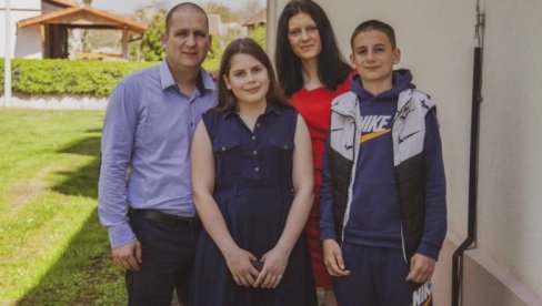 PRSTI BRAŠNJAVI, A OBRAZ ČIST: Milorad Marković iz Silbaša vratio torbu punu novca pronađenu u Bačkoj Palanci PRSTI BRAŠNJAVI, A OBRAZ ČIST: Milorad Marković iz Silbaša vratio torbu punu novca pronađenu u Bačkoj Palanci