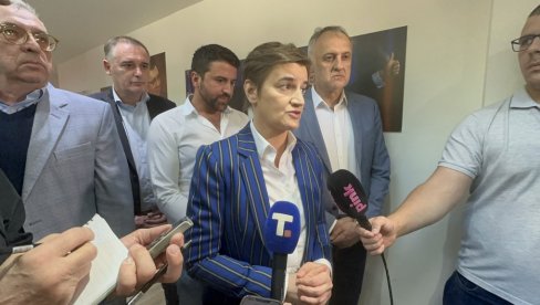 OPOZICIJA IZBACILA ĐILASA IZ IGRE: Brnabićeva na pitanje “Novosti” (VIDEO) OPOZICIJA IZBACILA ĐILASA IZ IGRE: Brnabićeva na pitanje “Novosti” (VIDEO)