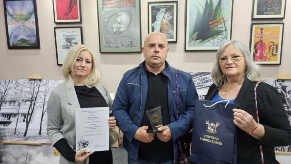 ОКИЋЕНИ ЗЛАТНОМ БУКЛИЈОМ: Велики успех филмских старалаца из Рађевине ОКИЋЕНИ ЗЛАТНОМ БУКЛИЈОМ: Велики успех филмских старалаца из Рађевине
