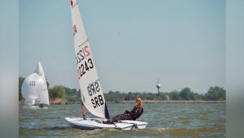 TRADICIONALNO NADMETANJE NAJBOLJIH JEDRILIČARA: Prvomajska regata počinje na Paliću TRADICIONALNO NADMETANJE NAJBOLJIH JEDRILIČARA: Prvomajska regata počinje na Paliću