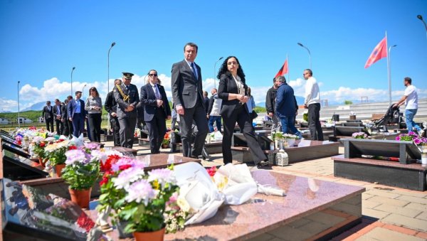 САД И ТЗВ. КОСОВО ХОЋЕ ДА ИМА СОПСТВЕНУ СРЕБРЕНИЦУ! Председница лажне државе у перфидној игри оптужила Београд САД И ТЗВ. КОСОВО ХОЋЕ ДА ИМА СОПСТВЕНУ СРЕБРЕНИЦУ! Председница лажне државе у перфидној игри оптужила Београд