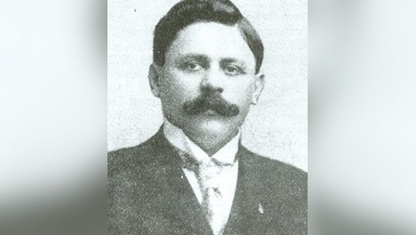 ФЕЉТОН - СРПСКИ НАРОДНИ САВЕЗ ТЕМЕЉ ЗАЈЕДНИЧКЕ КУЋЕ: Исељеници су за Србију кренули да проливају своју крв ФЕЉТОН - СРПСКИ НАРОДНИ САВЕЗ ТЕМЕЉ ЗАЈЕДНИЧКЕ КУЋЕ: Исељеници су за Србију кренули да проливају своју крв