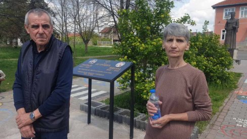 POGLEDAJTE ŠTA SU NAM URADILI ZLIKOVCI, UBILI SU NAM DECU: Parastos u Gračanici - 25. godina od pogibije brata i sestre od NATO POGLEDAJTE ŠTA SU NAM URADILI ZLIKOVCI, UBILI SU NAM DECU: Parastos u Gračanici - 25. godina od pogibije brata i sestre od NATO