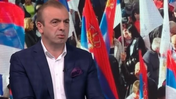 ЕВО ПРОТИВ ЧЕГА СЕ ВУЧИЋ БОРИ КАО ЛАВ: Из Сарајева признали да желе цео српски народ прогласе геноцидним ЕВО ПРОТИВ ЧЕГА СЕ ВУЧИЋ БОРИ КАО ЛАВ: Из Сарајева признали да желе цео српски народ прогласе геноцидним