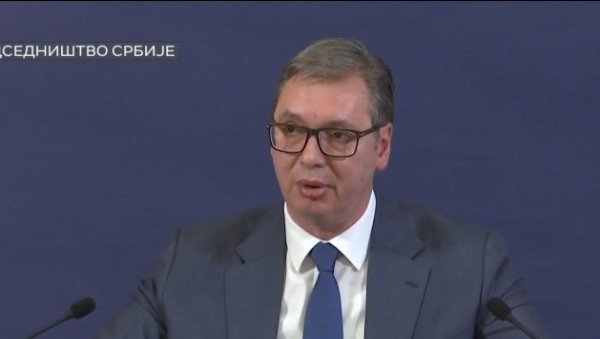 ПРЕД НАМА СУ ТЕШКИ ДАНИ Вучић о светским дешавањима и рату у Украјини ПРЕД НАМА СУ ТЕШКИ ДАНИ Вучић о светским дешавањима и рату у Украјини