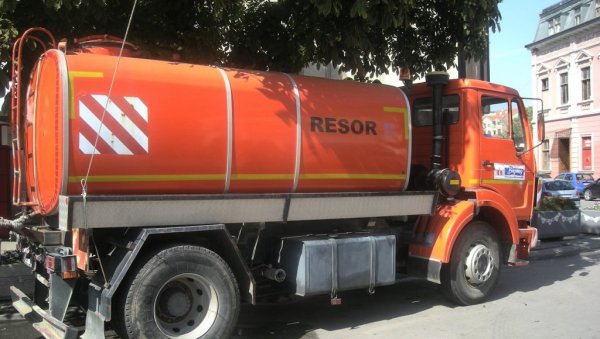 ЗАВРШЕН ТРЕТМАН ВОДОИЗВОРИШТА: Вода у Костолцу и даље није за пиће ЗАВРШЕН ТРЕТМАН ВОДОИЗВОРИШТА: Вода у Костолцу и даље није за пиће