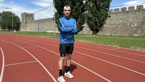 TRKA HUMANOSTI DUGA 540 KILOMETRA: Boris trči do Ostroga, Fondacija Mozzart donira za svaki kilometar TRKA HUMANOSTI DUGA 540 KILOMETRA: Boris trči do Ostroga, Fondacija Mozzart donira za svaki kilometar
