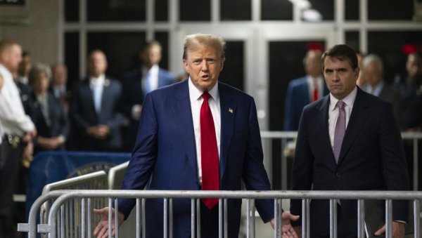 ТРАМП УОЧИ НОВОГ ДАНА У СУДНИЦИ: Тужиоци немају случај! ТРАМП УОЧИ НОВОГ ДАНА У СУДНИЦИ: Тужиоци немају случај!