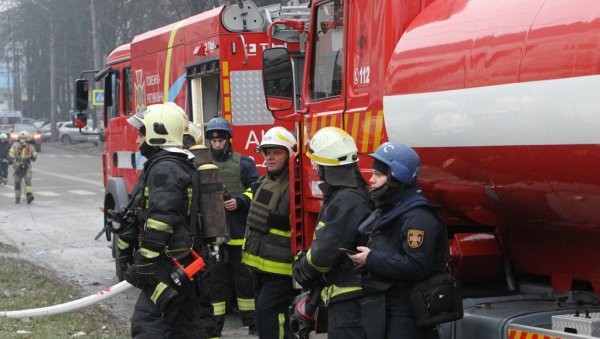 ВЕЛИКИ ПОЖАР У РУСИЈИ, ГОРИ 20 ЗГРАДА: Ватреном стихијом захваћено око десет хиљада квадратних метара