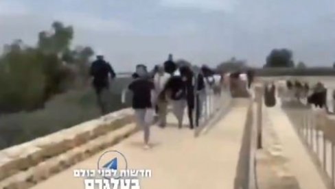 PALESTINCI JURILI NEMAČKOG DIPLOMATU: Incident tokom posete Olivera Ovče univerzitetu na Zapadnoj obali (VIDEO) PALESTINCI JURILI NEMAČKOG DIPLOMATU: Incident tokom posete Olivera Ovče univerzitetu na Zapadnoj obali (VIDEO)