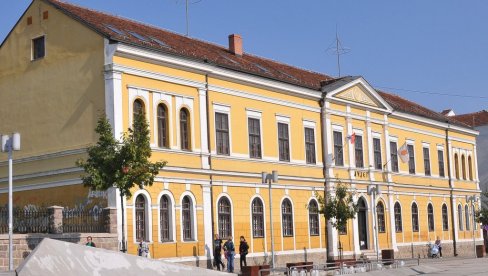 ЧУВАР ИСТОРИЈЕ ГРАДА НА ИБРУ: У Краљеву пре 74 године основан Народни музеј ЧУВАР ИСТОРИЈЕ ГРАДА НА ИБРУ: У Краљеву пре 74 године основан Народни музеј