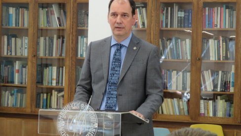 VLADIMIR POPOVIĆ PONOVO DEKAN MAŠINSKOG FAKULTETA: Jednoglasna odluka Saveta fakulteta VLADIMIR POPOVIĆ PONOVO DEKAN MAŠINSKOG FAKULTETA: Jednoglasna odluka Saveta fakulteta