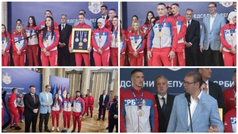 ЛЕПЕ СЛИКЕ ИЗ ПРЕДСЕДНИШТВА: Погледајте сусрет Вучића са златним боксерима (ВИДЕО) ЛЕПЕ СЛИКЕ ИЗ ПРЕДСЕДНИШТВА: Погледајте сусрет Вучића са златним боксерима (ВИДЕО)