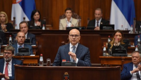 NOVOSTI SAZNAJU: Evo ko su novi ministri umesto Vesića i Momirovića NOVOSTI SAZNAJU: Evo ko su novi ministri umesto Vesića i Momirovića