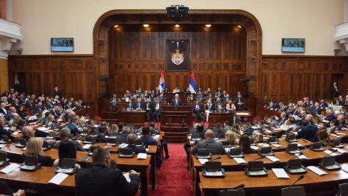 U UTORAK DRUGA SEDNICA DRUGOG REDOVNOG ZASEDANJA SKUPŠTINE: Evo šta će se sve naći na dnemom redu U UTORAK DRUGA SEDNICA DRUGOG REDOVNOG ZASEDANJA SKUPŠTINE: Evo šta će se sve naći na dnemom redu