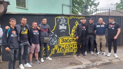 ŽIV JE MANDO DOK JE MAJEVICE: Mural četničkom vojvodi Mitru Maksimoviću u Beogradu ŽIV JE MANDO DOK JE MAJEVICE: Mural četničkom vojvodi Mitru Maksimoviću u Beogradu