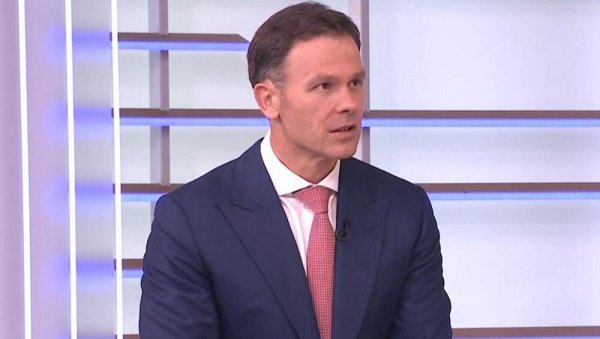 МАЛИ НА ТВ ПРВА: До 2027. године ћемо имати 1.400 евра просечну плату МАЛИ НА ТВ ПРВА: До 2027. године ћемо имати 1.400 евра просечну плату