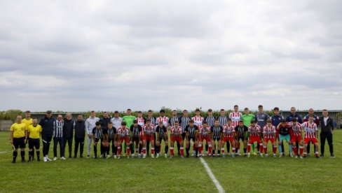 TUŽAN POVOD: Fudbaleri Partizana i Crvene zvezde učestvovali na memorijalnom turniru u Malom Orašju TUŽAN POVOD: Fudbaleri Partizana i Crvene zvezde učestvovali na memorijalnom turniru u Malom Orašju