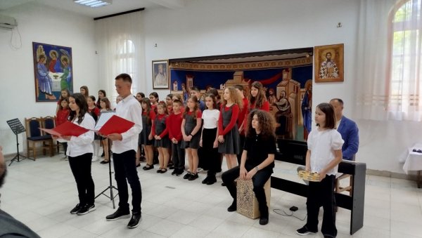 НАСТУП УЧЕНИКА ПАРАЋИНСКЕ МУЗИЧКЕ ШКОЛЕ: Вечерас предускршњи концерт у Нишу НАСТУП УЧЕНИКА ПАРАЋИНСКЕ МУЗИЧКЕ ШКОЛЕ: Вечерас предускршњи концерт у Нишу