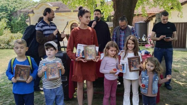 ОДРЖАНА ВАСКРШЊА ТУЦИЈАДА У НЕГОТИНУ: Награде Нори, Ањи, Илији и Виктору ОДРЖАНА ВАСКРШЊА ТУЦИЈАДА У НЕГОТИНУ: Награде Нори, Ањи, Илији и Виктору