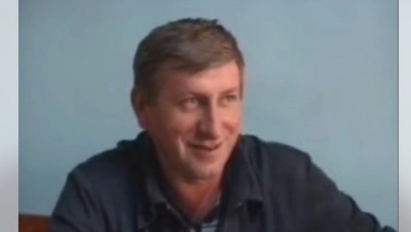 ХИТ СНИМАК ЗБОГ КОЈЕГ ЉУДИ ГОДИНАМА ПЛАЧУ ОД СМЕХА: Како се оно беше каже на дан Ускрса? (ВИДЕО) ХИТ СНИМАК ЗБОГ КОЈЕГ ЉУДИ ГОДИНАМА ПЛАЧУ ОД СМЕХА: Како се оно беше каже на дан Ускрса? (ВИДЕО)