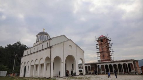 TRI GODINE UŽIČKE CRKVE U KRČAGOVU: Završen i put do hrama TRI GODINE UŽIČKE CRKVE U KRČAGOVU: Završen i put do hrama