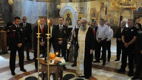 СВЕТКОВИНА У ЖИЧИ: Обележена слава Интернационалне полицијске асоцијације Србије СВЕТКОВИНА У ЖИЧИ: Обележена слава Интернационалне полицијске асоцијације Србије