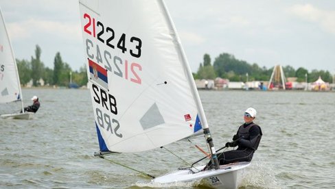 KRISTINA BOJA I NENAD ZAKIĆ OSVETLALI OBRAZ DOMAĆINIMA: Na Paliću održana tradicionalna Prvomajska jedriličarska regata