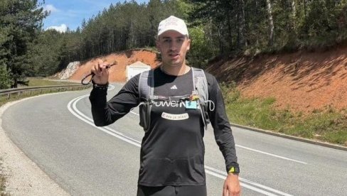 SMEDEREVAC BORIS OSMI DAN TRČI KA OSTROGU KAKO BI POMOGAO BOLESNOJ DECI: Do Ostroga još četiri dana SMEDEREVAC BORIS OSMI DAN TRČI KA OSTROGU KAKO BI POMOGAO BOLESNOJ DECI: Do Ostroga još četiri dana