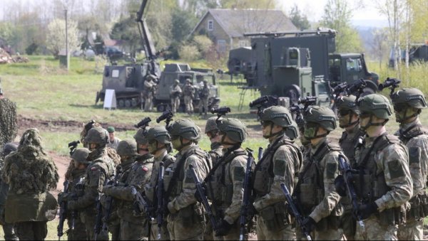 ВОЈНА ИНДУСТРИЈА У ПРОБЛЕМУ: Сукоби у свету појачали потражњу за радницима у наменском сектору ВОЈНА ИНДУСТРИЈА У ПРОБЛЕМУ: Сукоби у свету појачали потражњу за радницима у наменском сектору