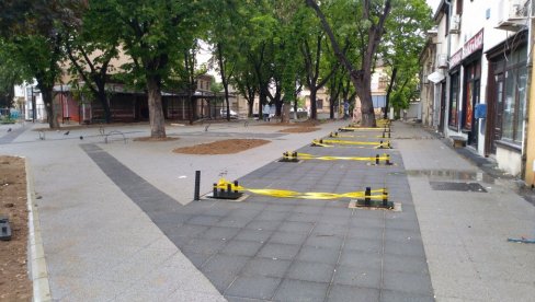 OBNOVA „ČIKOŠA“: Završeno popločavanje ispred nekadašnje kultne kafane OBNOVA „ČIKOŠA“: Završeno popločavanje ispred nekadašnje kultne kafane