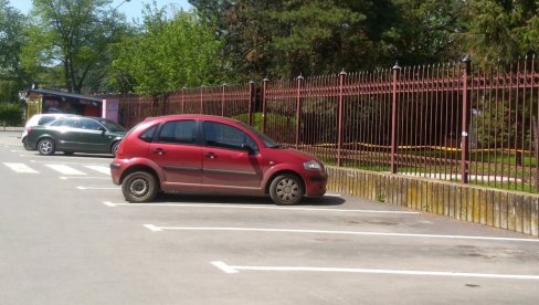 VLAŠKI DO: Gradi se parking sa 59 mesta VLAŠKI DO: Gradi se parking sa 59 mesta