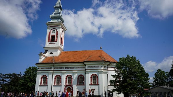 ДА ЗАСИЈА КРУНА ВАРОШИЦЕ: Покренута акција за обнову храма Вазнесења Господњег у Мионици ДА ЗАСИЈА КРУНА ВАРОШИЦЕ: Покренута акција за обнову храма Вазнесења Господњег у Мионици