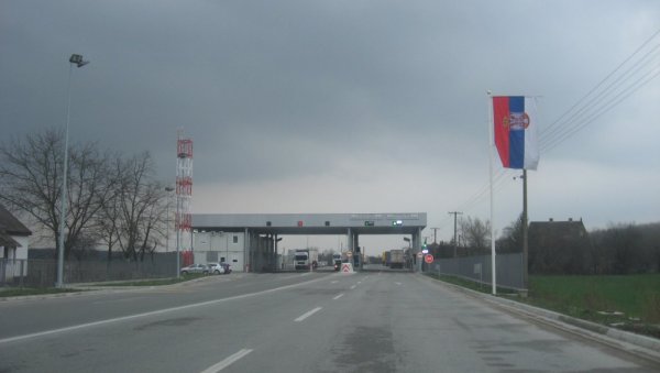 НЕМА ГУЖВЕ НА ГРАНИЧНИМ ПРЕЛАЗИМА МУП: Ситуација може да се прати и преко камера НЕМА ГУЖВЕ НА ГРАНИЧНИМ ПРЕЛАЗИМА МУП: Ситуација може да се прати и преко камера