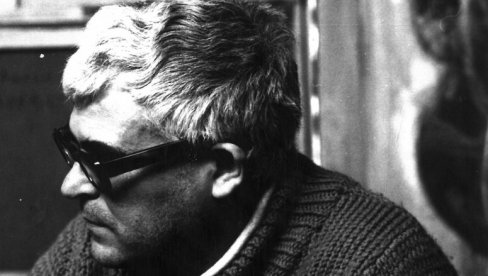 TRAGANJE ZA SMISLOM ČOVEKOVOG BIĆA: Izložba u Salonu Muzeja grada Beograda podseća na značajni opus Zorana Pavlovića (1932-2006) (FOTO) TRAGANJE ZA SMISLOM ČOVEKOVOG BIĆA: Izložba u Salonu Muzeja grada Beograda podseća na značajni opus Zorana Pavlovića (1932-2006) (FOTO)