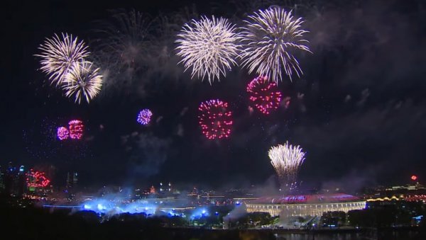 МОСКВА СЛАВИ: Спектакл у главном граду Русије (ВИДЕО) МОСКВА СЛАВИ: Спектакл у главном граду Русије (ВИДЕО)