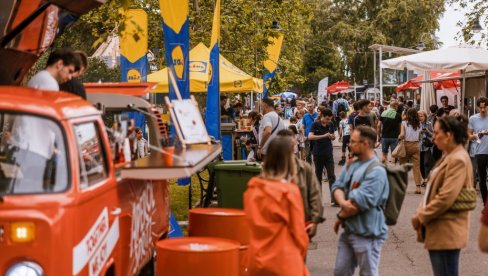 ДАНАС ПОЧИЊЕ STREET FOOD У ТАШМАЈДАНСКОМ ПАРКУ ДАНАС ПОЧИЊЕ STREET FOOD У ТАШМАЈДАНСКОМ ПАРКУ