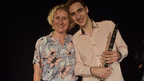 INSTRUMENT ZA KONCERT POZAJMIO MU PROFESOR: Kikinđanin Matija Francuski u LJubljani uspešno studira na Akademiji za glazbu FOTO INSTRUMENT ZA KONCERT POZAJMIO MU PROFESOR: Kikinđanin Matija Francuski u LJubljani uspešno studira na Akademiji za glazbu FOTO