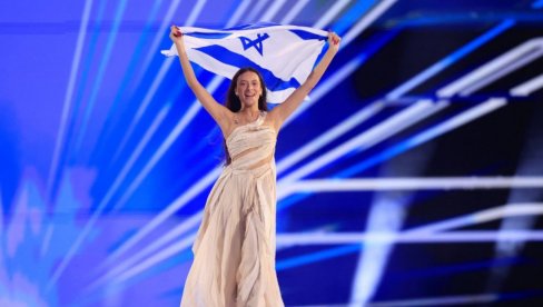ZAŠTO SE NE ČUJU ZVIŽDUCI? Vidite šta je uradila Izraelka na finalnom nastupu ZAŠTO SE NE ČUJU ZVIŽDUCI? Vidite šta je uradila Izraelka na finalnom nastupu