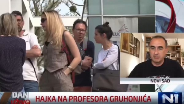 НЕЋЕ ЈЕЗИК НЕГО ПРАВО Грухоњић се збунио, па споменуо злочинца: Зовем се Динко Шакић (ВИДЕО) НЕЋЕ ЈЕЗИК НЕГО ПРАВО Грухоњић се збунио, па споменуо злочинца: Зовем се Динко Шакић (ВИДЕО)