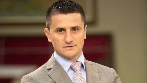 CRNOGORSKA VLADA DA ODUSTANE OD NAMERE DA PODRŽI REZOLUCIJU Zogović: Nikakva sila ne može staviti žig genocida, jer je na našem licu istina