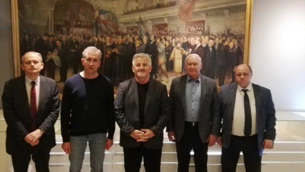 ДОГОВОРЕНА НАУЧНА САРАДЊА: Гости из Русије и Белорусије у Архиву Војводине (ФОТО) ДОГОВОРЕНА НАУЧНА САРАДЊА: Гости из Русије и Белорусије у Архиву Војводине (ФОТО)
