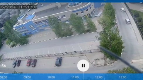 PROJEKTIL RUŠI ZGRADU: Pogledajte šta su snimile sigurnosne kamere u Belgorodu (VIDEO) PROJEKTIL RUŠI ZGRADU: Pogledajte šta su snimile sigurnosne kamere u Belgorodu (VIDEO)