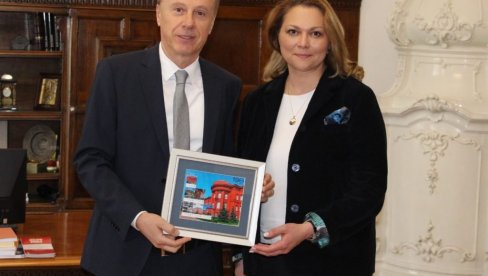 POTPISAN SPORAZUM SA UNIVERZITETOM TARAS ŠEVČENKO: Početak plodonosne naučne i prosvetne saradnje POTPISAN SPORAZUM SA UNIVERZITETOM TARAS ŠEVČENKO: Početak plodonosne naučne i prosvetne saradnje