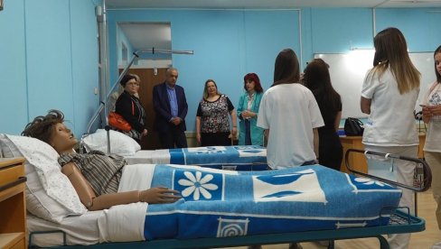 SVI HOĆE U MEDICINSKE SESTRE: Srednja medicinska škola u Subotici upisuje šest odeljenja