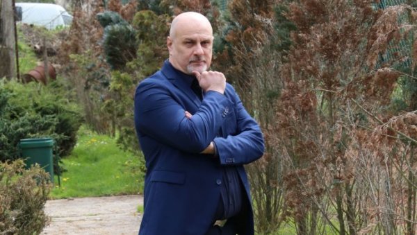 ПРЕДСЕДНИК БОРАЦА СРБИЈЕ И РС О ЗАБРАНИ УЛАСКА ПАТРИЈАРХУ СПЦ НА КОСМЕТ -Без дома оставили духовног оца нације ПРЕДСЕДНИК БОРАЦА СРБИЈЕ И РС О ЗАБРАНИ УЛАСКА ПАТРИЈАРХУ СПЦ НА КОСМЕТ -Без дома оставили духовног оца нације